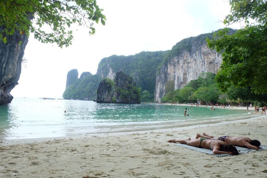 Krabi: Hong Islands Day Tour by Longtail Boat - The viewpoint and its nearly 500 steps