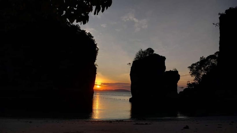 Krabi: Hong Islands Sunset, Bioluminescent Plankton and BBQ - Speedboat or longtail boat makes a real difference