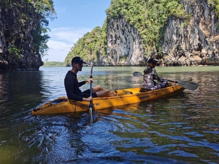 Krabi kayaking Ao thalane - Through the mangrove tunnels