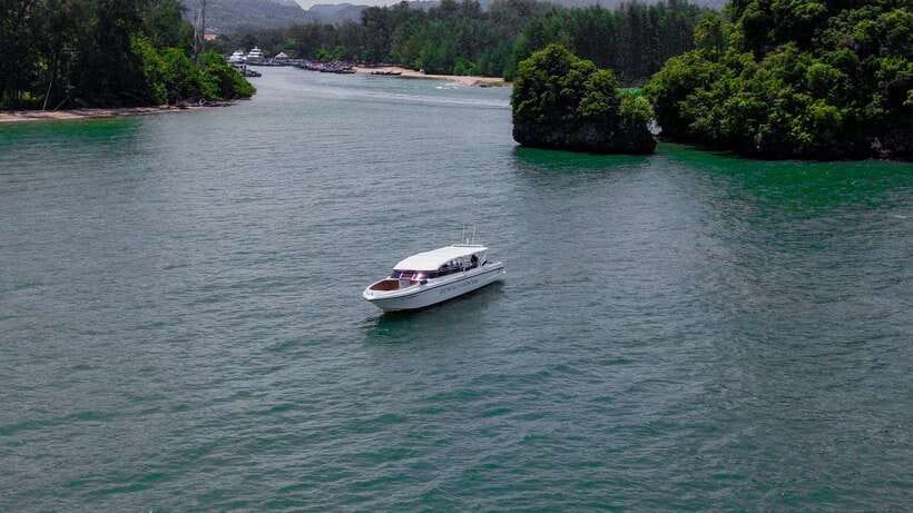 Krabi: Phi Phi and 4 Islands with Snorkeling by Speed Boat - Maya Bay, the famous stop