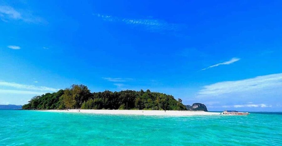 Krabi: Phi Phi Islands & Maya Bay Speedboat Tour with Lunch - Key points to know before you book