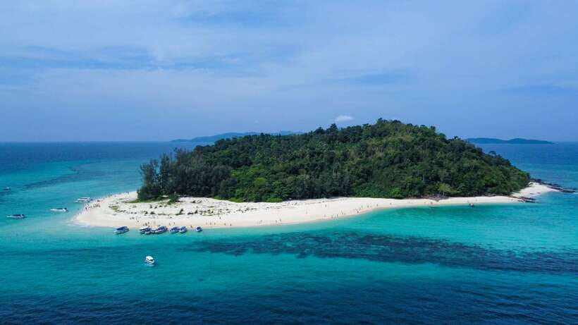 Krabi: Phi Phi Islands Speedboat Tour with Buffet Lunch - Lunch on Phi Phi Don