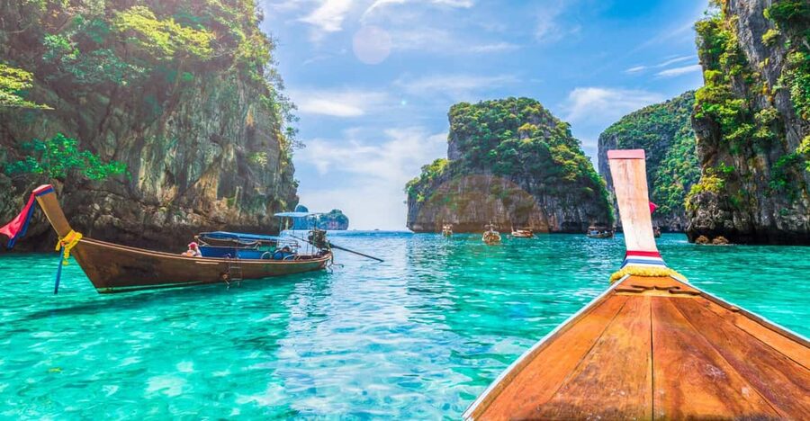 Krabi: Premium 4-Island Day Trip by Longtail Boat with Lunch - Chicken Island: striking rock and useful snorkeling