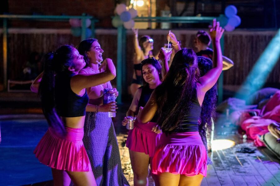 Krabi Pub Crawl - Join Nomads For The Best Night in Ao Nang! - What the $28 price really covers