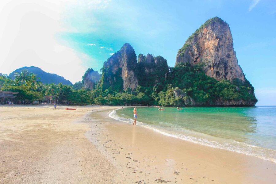 Krabi: Railay Beach Bioluminescent Plankton Ferry Cruise - Sunset over the Andaman coast