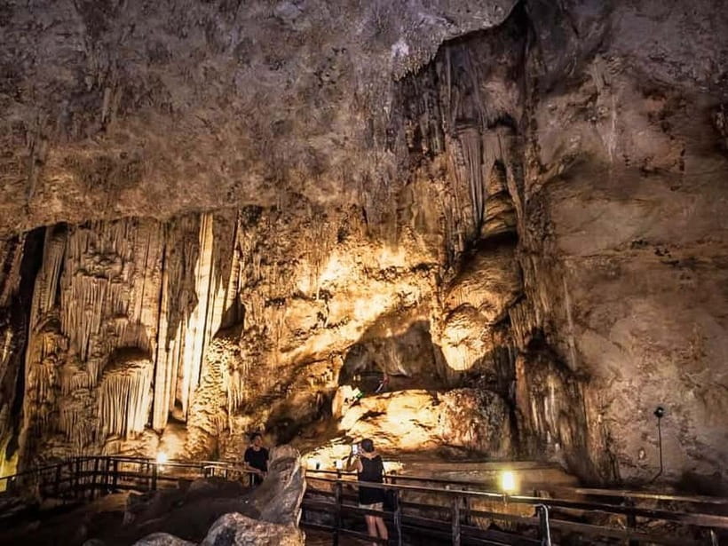 Krabi: Railay Phra Nang & Diamond Cave Sunset Plankton Tour - Railay Beach and an hour around sunset