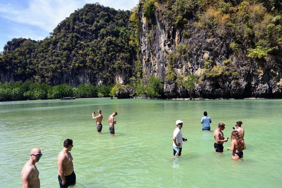 Krabi's Hong Island Speed Boat Blast with 360° Viewpoint - Hong Lagoon, the best photo stop