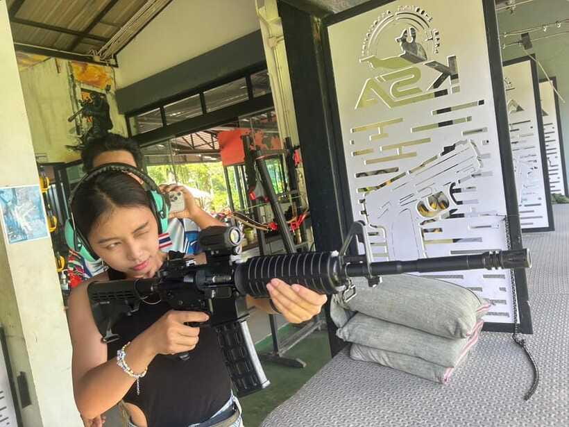 Krabi shooting range(.22 LRM4, .10 bullet) - Who will enjoy this most