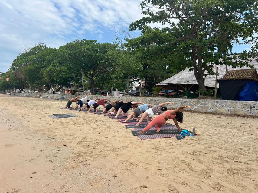 Krabi: Sunrise Yoga Balance Join-in Class - A quiet start at 07:30 in Ao Nang