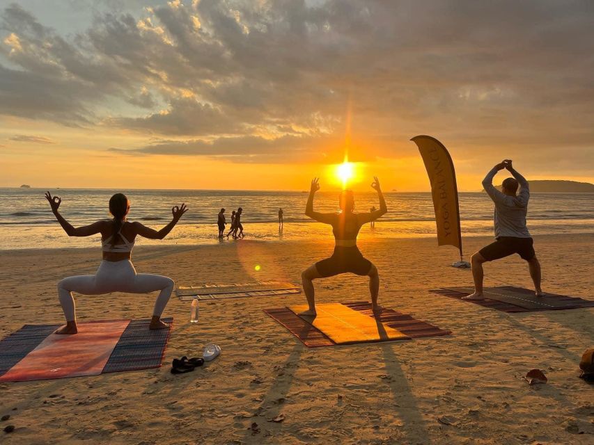 Krabi: Sunset Yoga Balance Join-in Class - Sunset yoga in Krabi, from warm-up to final stillness