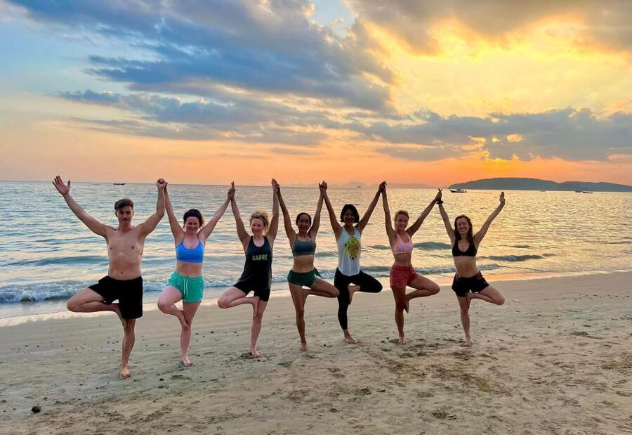 Krabi: Sunset Yoga Balance Join-in Class - What Den and the other instructors bring to the class