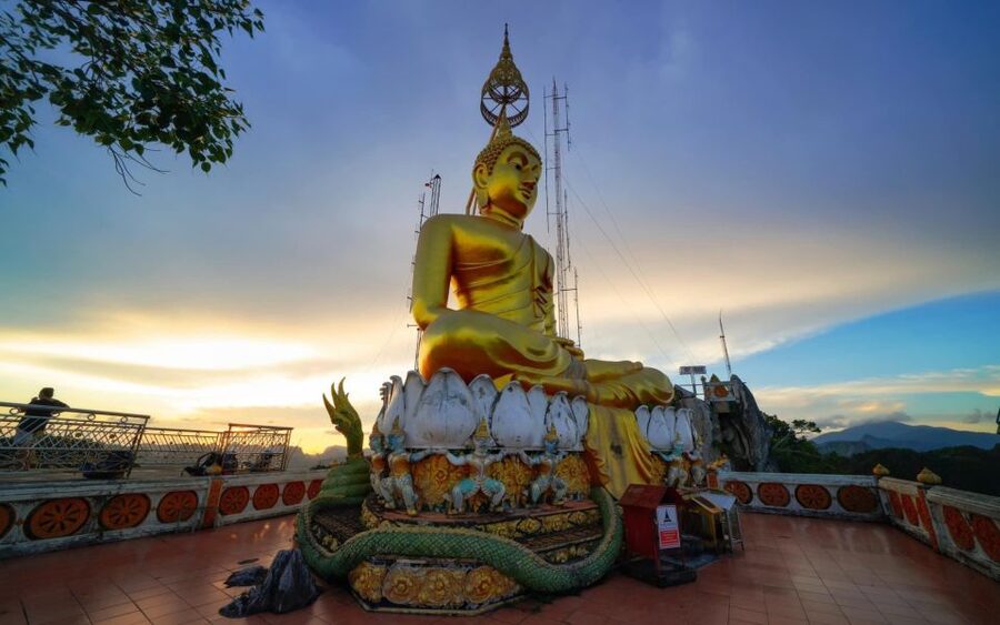 Krabi: Tiger Cave, Hot Springs and Emerald Pool Jungle Tour - Lunch with Thai dishes and vegetarian choices