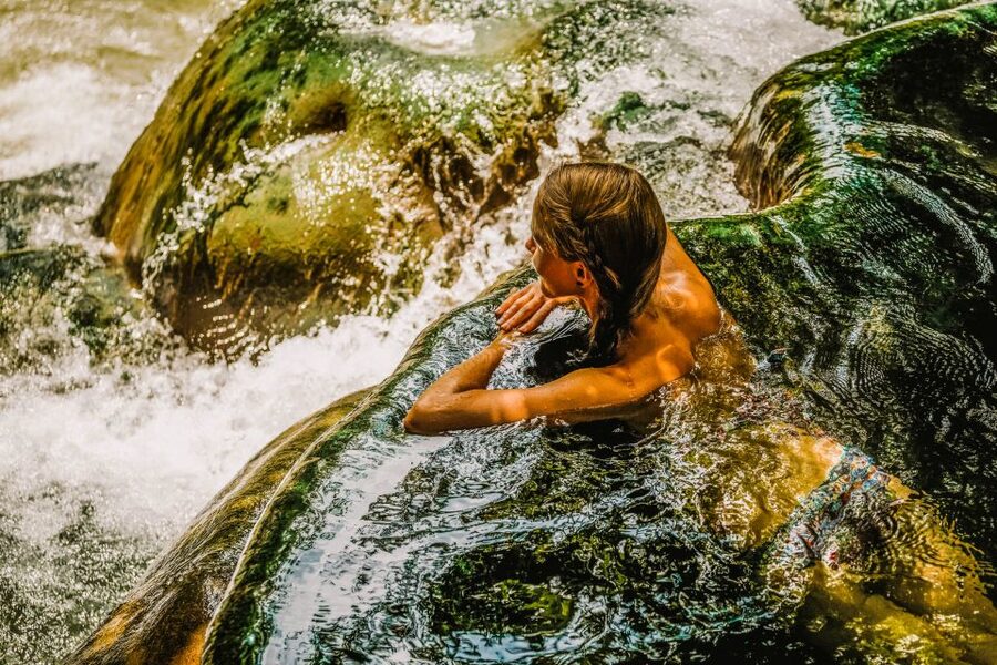Krabi: Tiger Cave Temple, Emerald Pool and Hot Springs Tour - Dress rules and temple manners