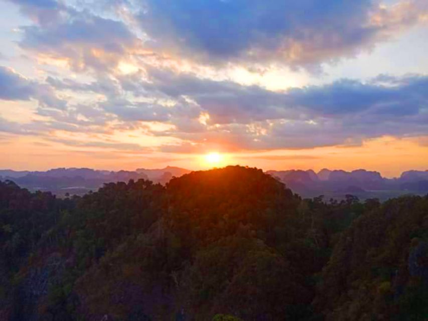 Krabi: Tiger Cave Temple Sunset Tour - What the guides add to the experience