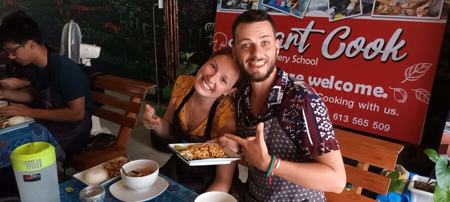 Krabi: Traditional Thai Cooking Class with Local Chef - Come hungry for the final meal