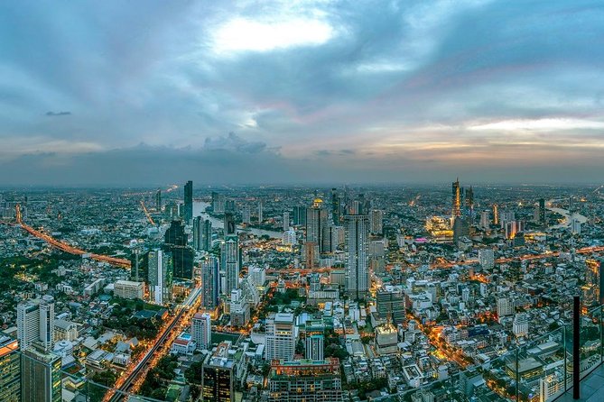 Mahanakhon Sky Walk Tour in Bangkok - Inside the viewing hall