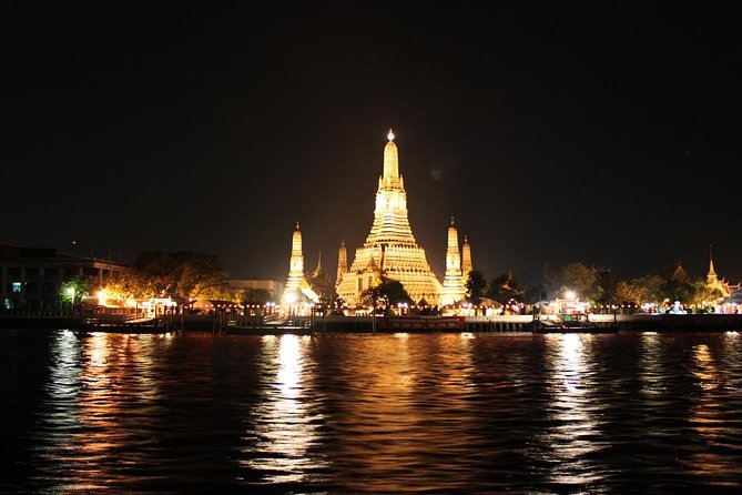 Manohra 5-Star Luxury Dinner Cruise with Pre-Canapés in Bangkok - The four-course Thai dinner