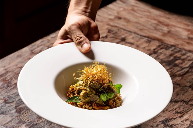 Manohra Cruise Luxury Dining - A set Thai menu served one course at a time