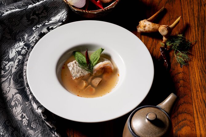 Manohra Cruise Luxury Dining - Service that feels personal, not formal for its own sake