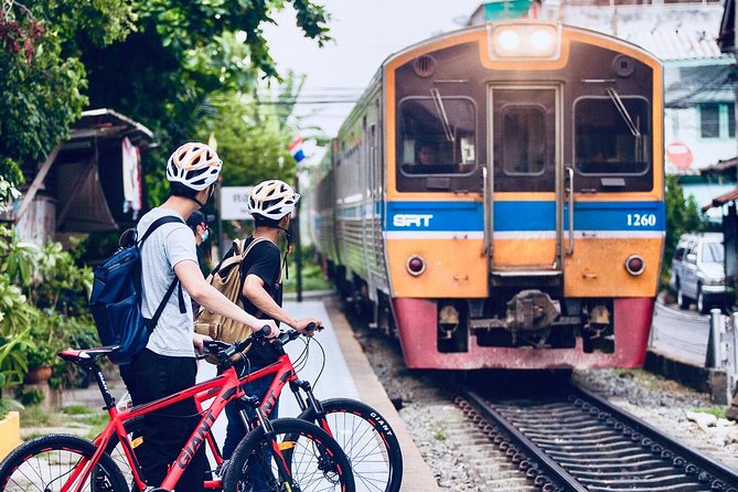 Must-Try: Hidden Bangkok Bike and Food Tour - Wat Kalayanamit brings a quieter temple stop
