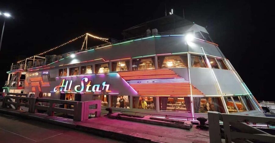 Pattaya: All Star Dinner Cruise, Cabaret Show & Beer Buffet - Disco music to finish the night