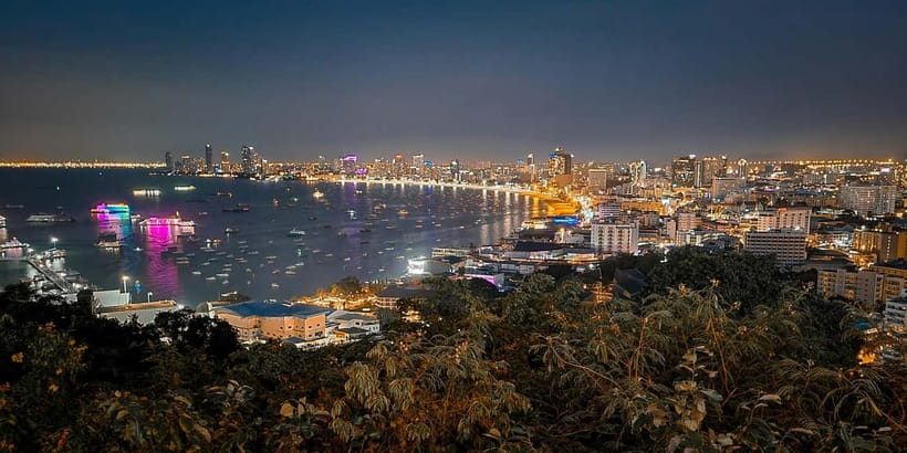 Pattaya: Big Buddha Temple and Night Market Tour - Why this three-hour evening tour works