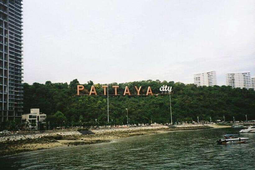 Pattaya: Buddha, Floating Market, Gems Museum Tour & Lunch - A stop at Gems Gallery Pattaya