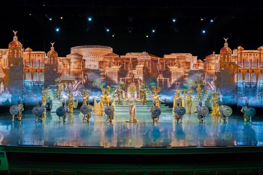 Pattaya: Colosseum Show Experience - Key points at a glance