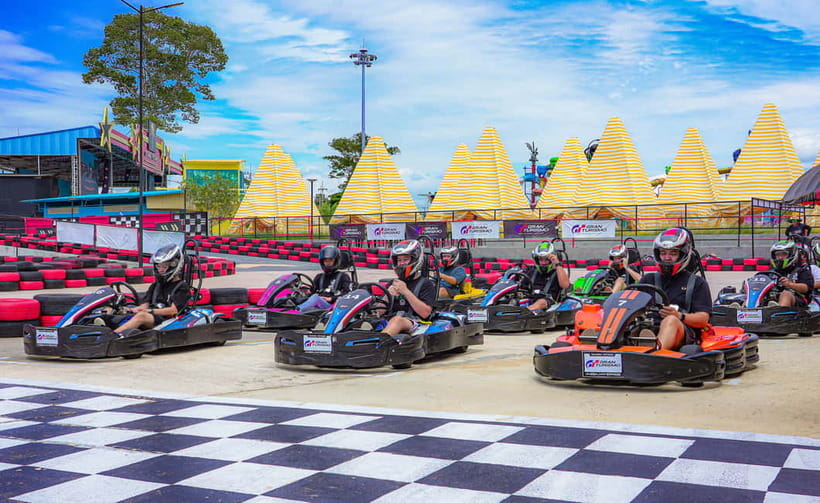Pattaya: Columbia Pictures Aquaverse Entry Ticket - What to pack for a comfortable visit