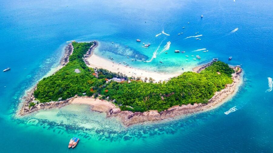 Pattaya: Coral Island & Sak Island Adventure Trip - Pickup from Pattaya and the first boat ride