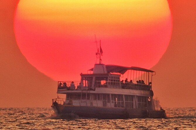 Pattaya: Parasailing Experience - The speedboat ride and the offshore platform