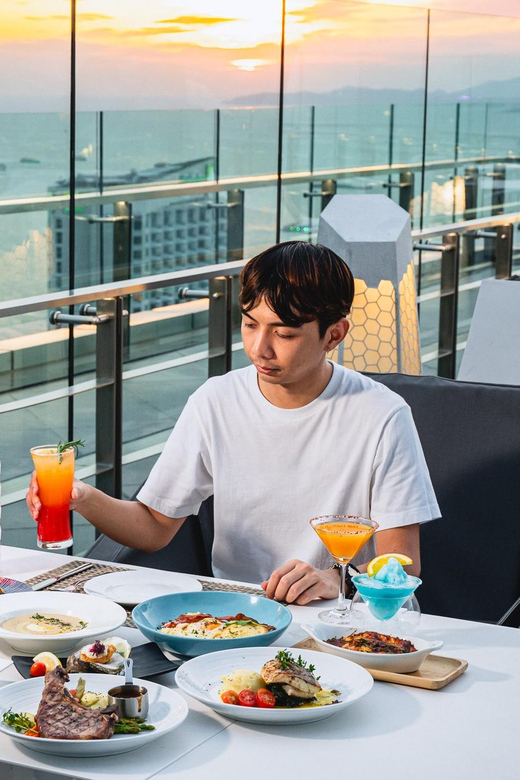 Pattaya: The Sky 32 at Grande CentrePoint Hotel - Should you book The Sky 32?