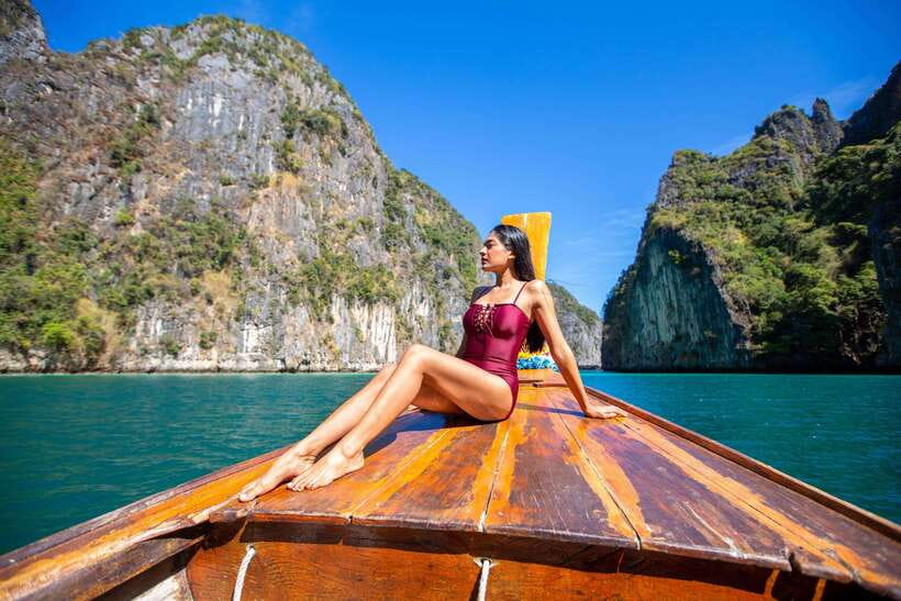 Phi Phi: 7 Island Day Tour by Longtail Boat - Pi Leh Lagoon gives you time in the water