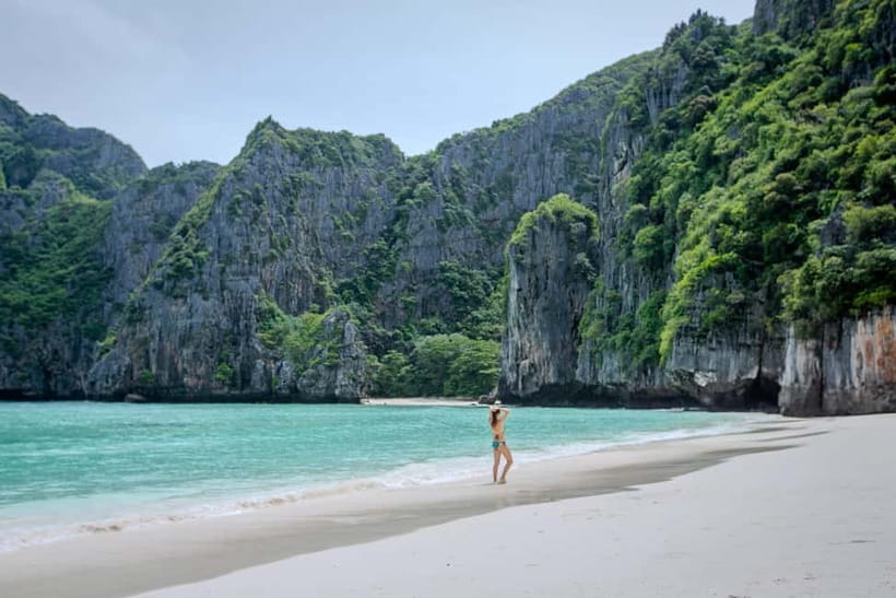 Phi Phi: 7 Island Longtail Boat Snorkeling Tour with Sunset - Loh Samah Bay brings another reef stop