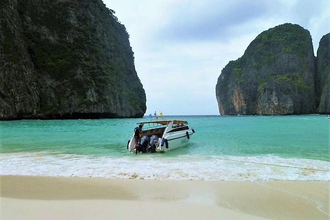 Phi Phi & Maya Bay Speedboat: All-Day Food & Choice of 3 Marinas - Phi Phi Don lunch and a useful break