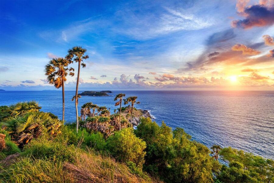 Phuket: Amazing Sunset View & Local Market Tour - Karon View Point and the three-beach panorama