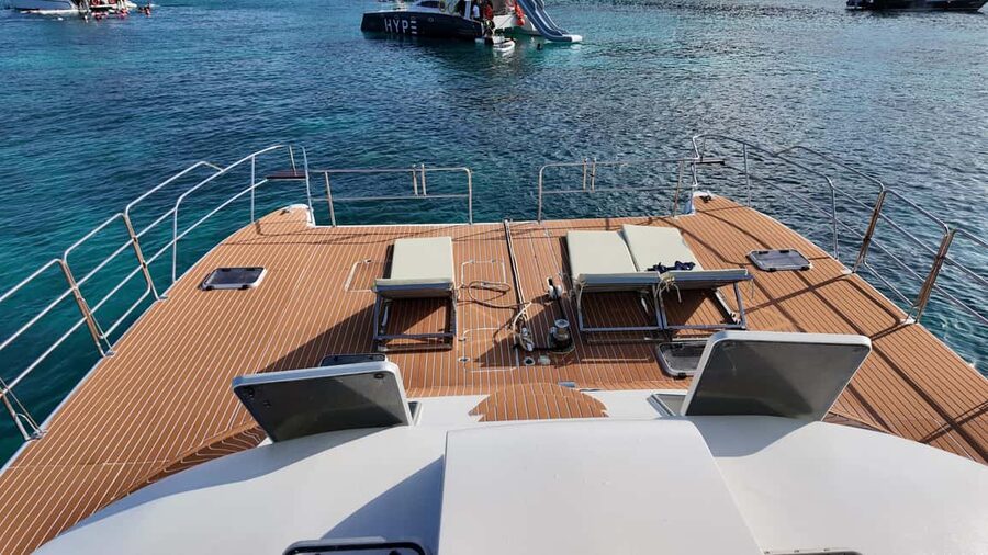Phuket: Coral Island Snorkeling & Promthep Sunset Dinner - Guides and crew make the difference