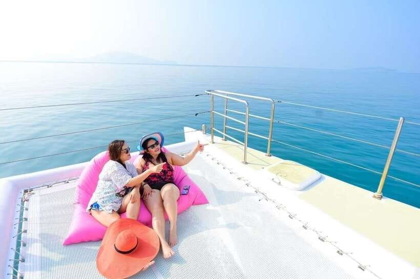 Phuket: Coral Yacht Boat Tour to Coral Island with Sunset - Maiton Island and the hope of dolphins