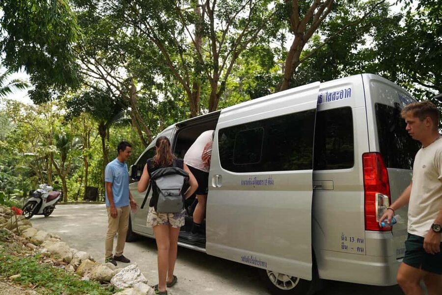 Phuket: Elephant Sanctuary Guided Tour with Hotel Transfers - The one-hour visit, step by step
