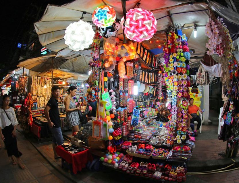Phuket: Fully Customized Night Market Tour - Starting with street food at Jatujak Market