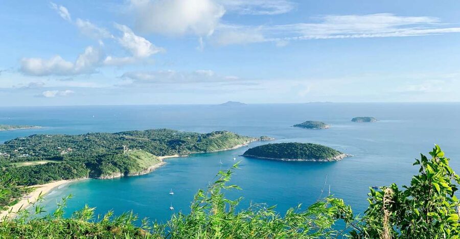 Phuket: Half-Day City Highlights and Viewpoints Group Tour - Chalong Temple and the Cham Abbot figure