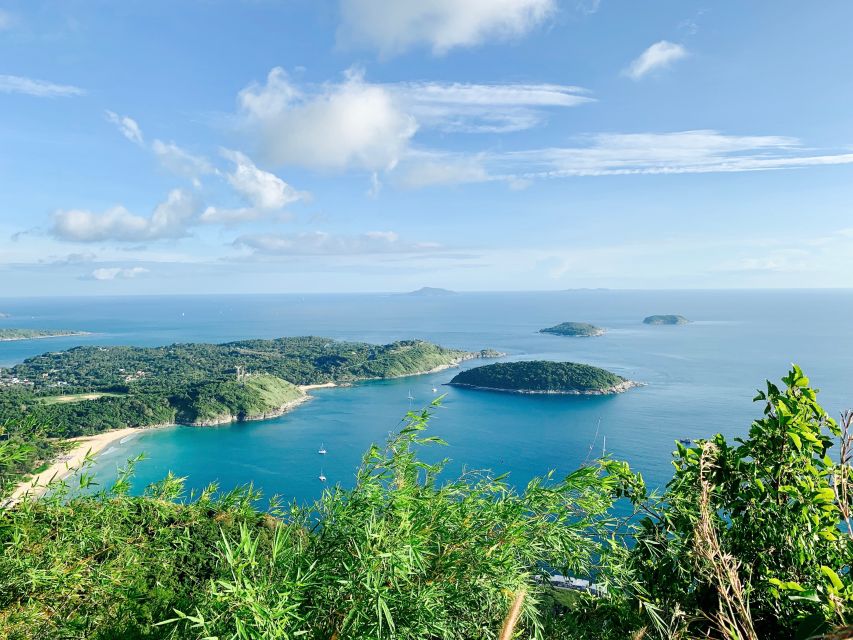 Phuket: Half-Day City Highlights and Viewpoints Group Tour - What the small group changes