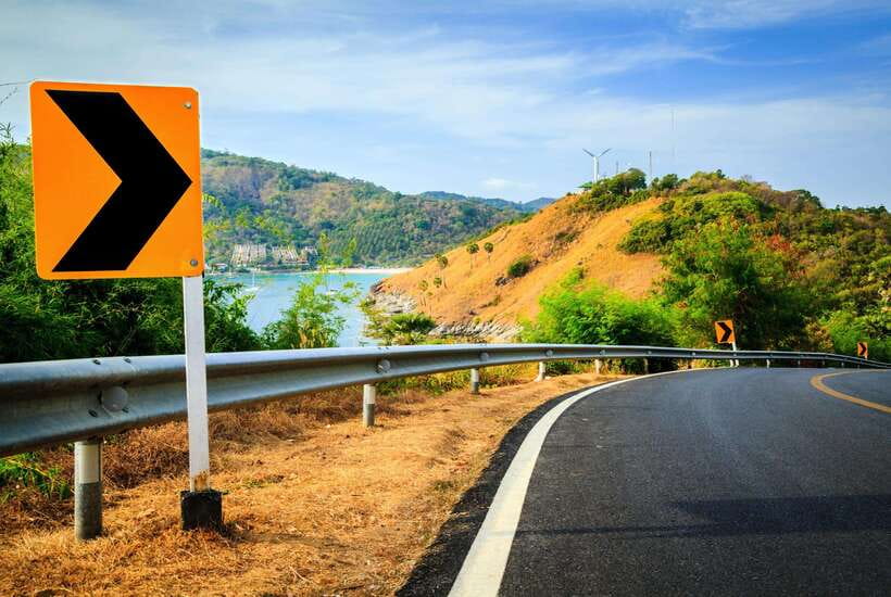 Phuket: Half-Day Viewpoint, Big Buddha and Wat Chalong Tour - Cashew nuts, local food, and a short shopping pause