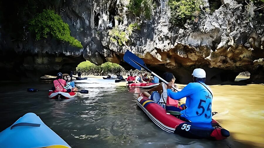 Phuket: James Bond Island Sea Canoe with lunch by Big Boat - James Bond Island and the famous photograph
