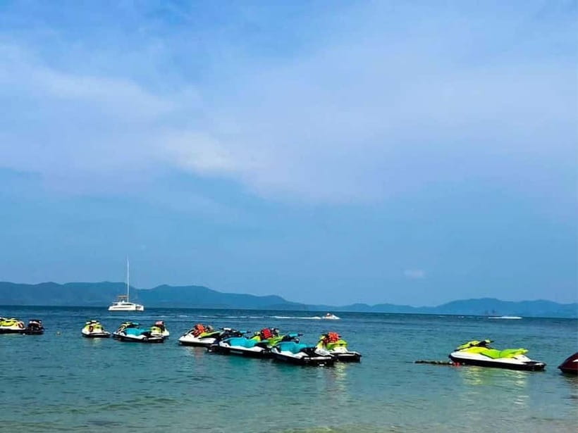 Phuket: James Bond Island Sea Canoe with lunch by Big Boat - Thai buffet lunch served onboard
