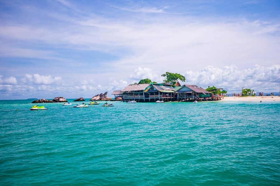 Phuket: Khai Islands Premium Speedboat Half Day Adventure - Khai Nai: coral, fish, and another short swim