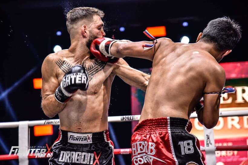 Phuket: Patong Boxing Stadium Muay Thai Match Ticket - How the fight program unfolds