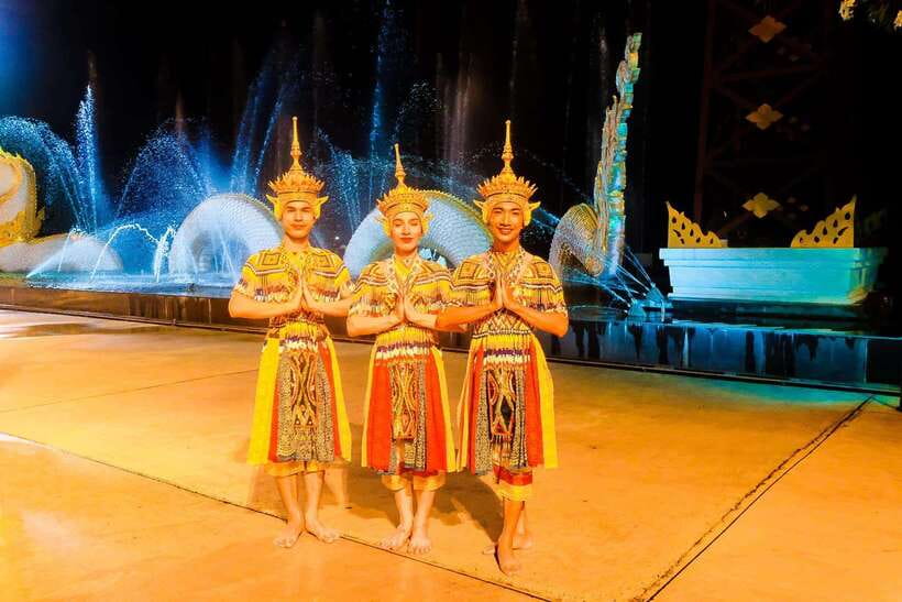 Phuket: Siam Niramit Ticket with Round Transfer and Dinner - Should you book it?
