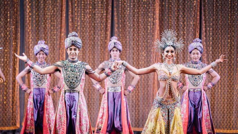 Phuket: Simon Cabaret Show Admission Ticket With Transport - Cultural flavor without a long lecture