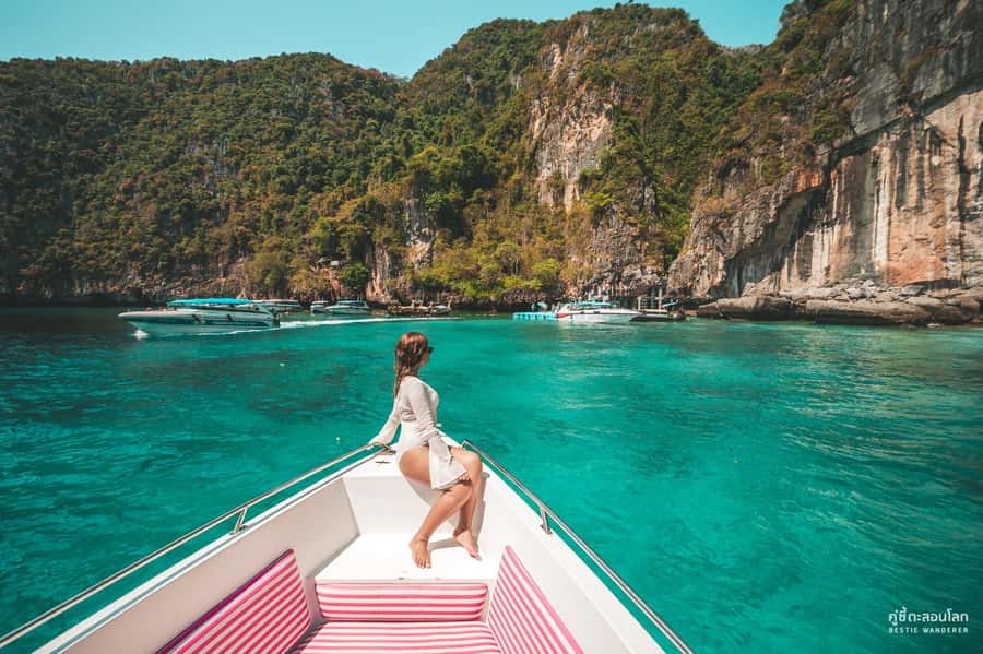 Phuket: Speedboat Day Trip to Phi Phi and Maya Bay - Is the day physically demanding?